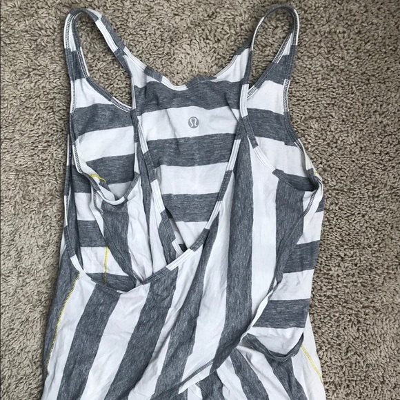 Lululemon top - Picture 2 of 2